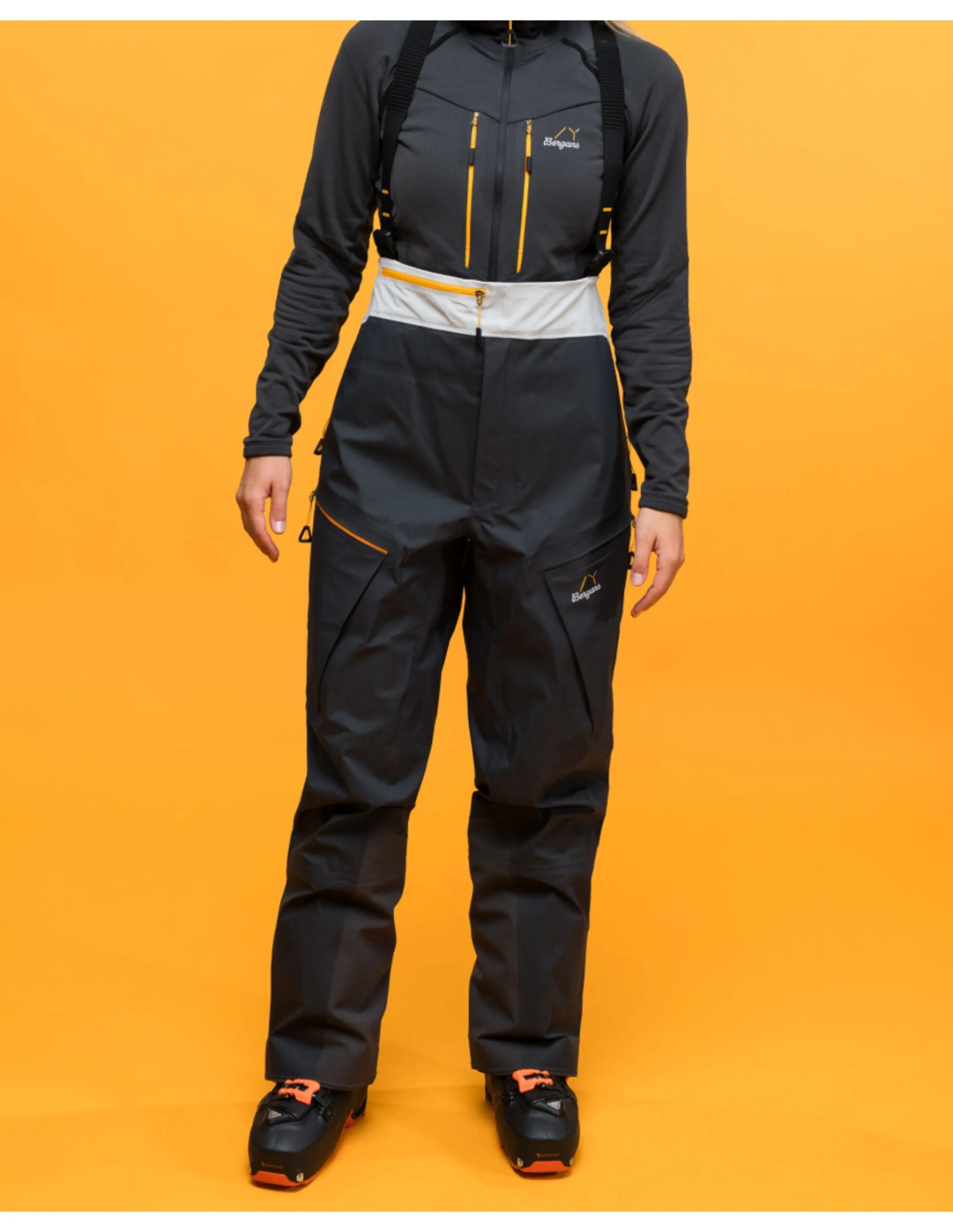 Bergans Y MountainLine Breathe 3L Shell Bib Pants Women (Maat – 36, Kleur – Dark Shadow Grey/Pearl Grey)