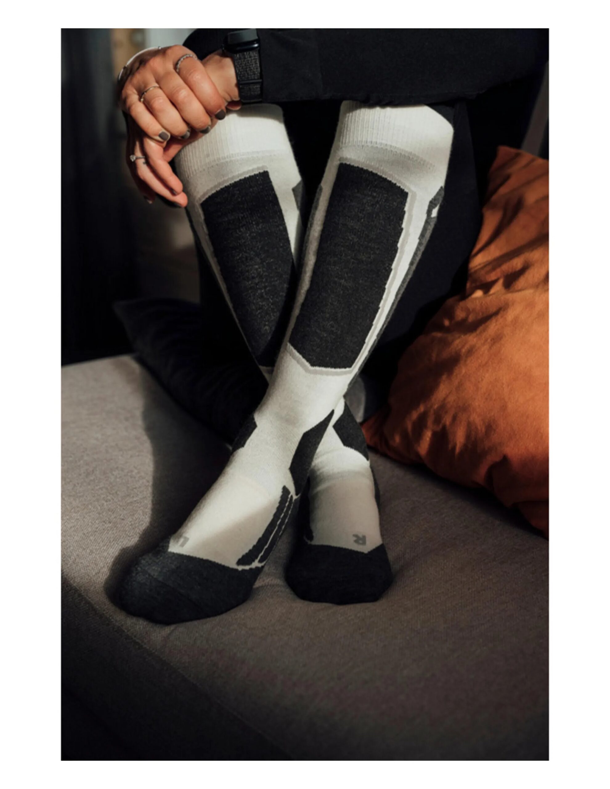 Falke SK2 Intermediate Dames Kniekousen Wintersport (Maat – 41-42, Kleur – Off White)