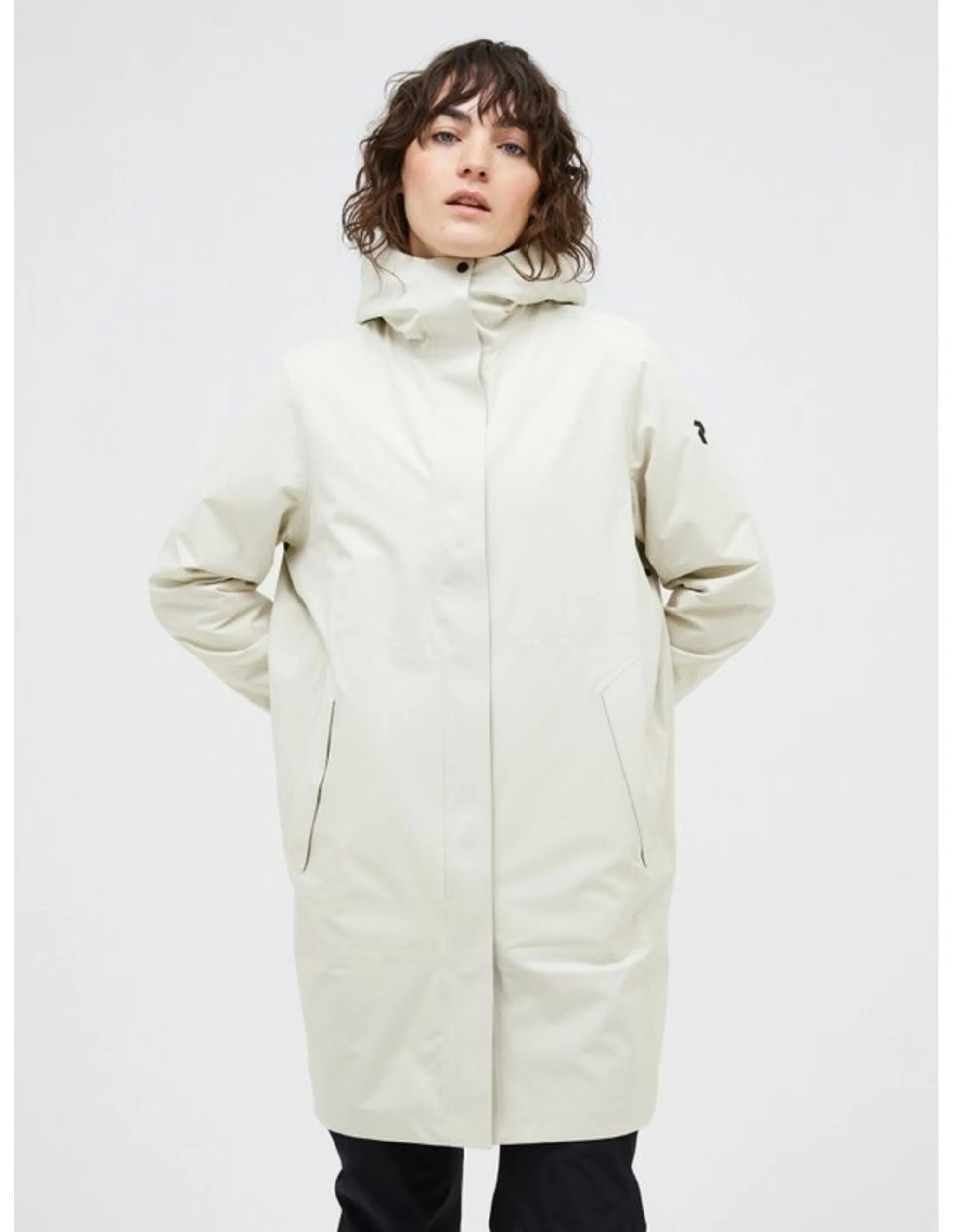 Peak Performance Women’s Cloudburst 2,5L Shell Coat (Maat – L, Kleur – Sand Fog)