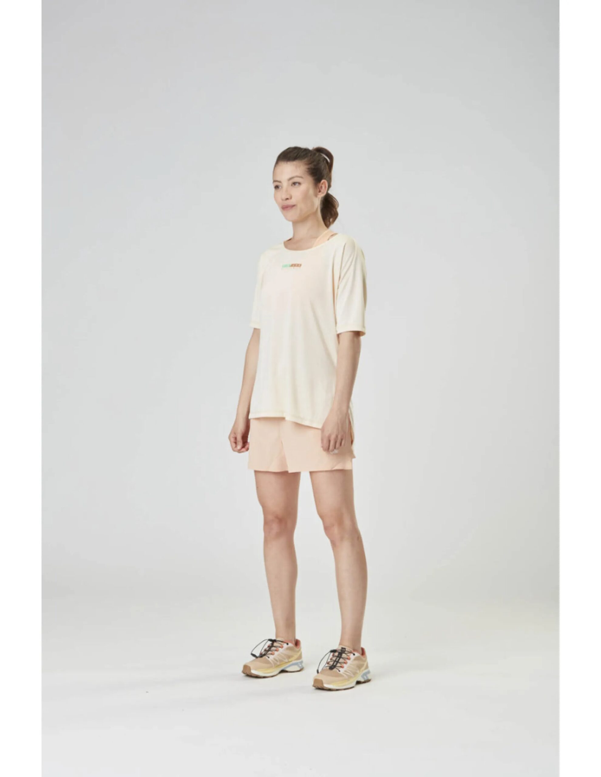 Picture Kiersi SS Tech Tee (Maat – S, Kleur – Smoke white)